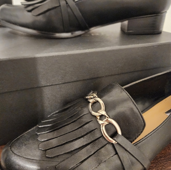 Black loafer - Picture 2 of 5